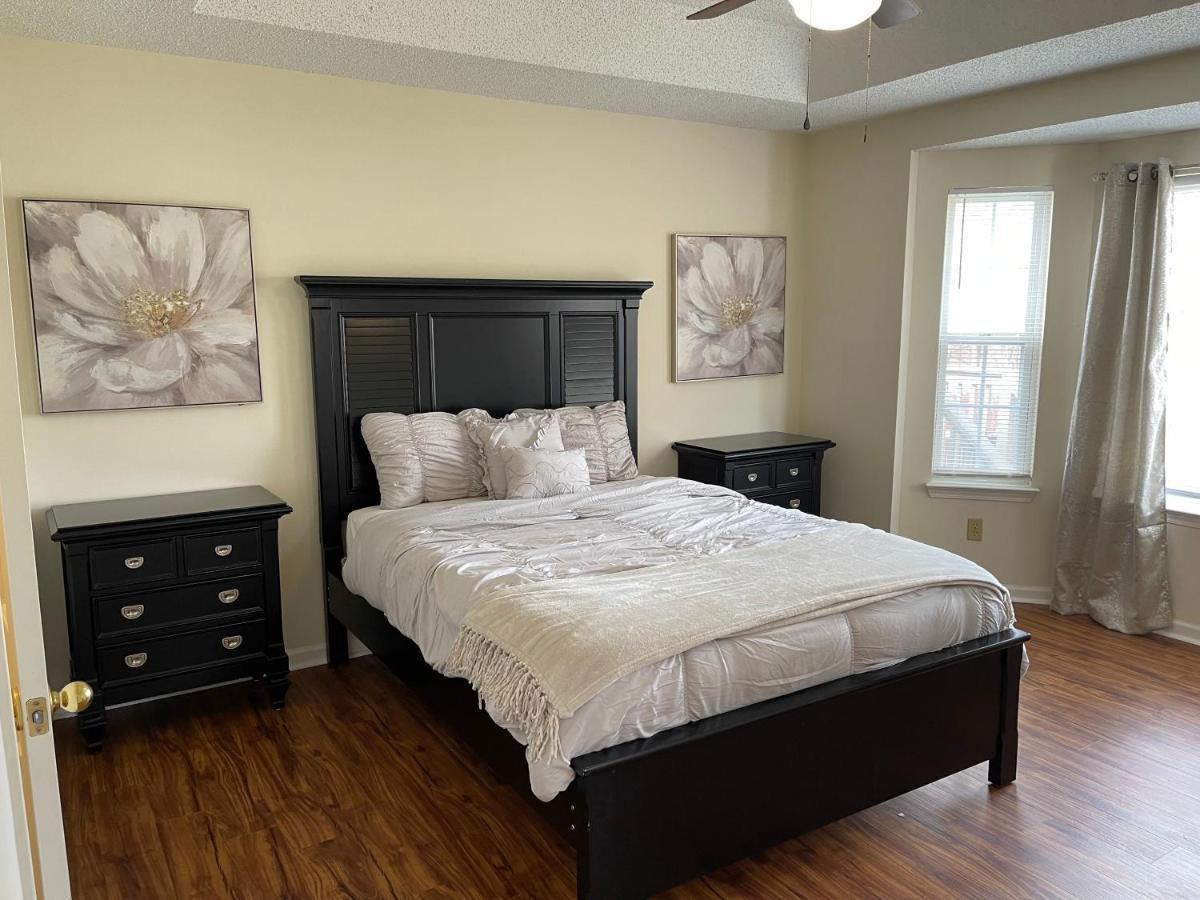 Casa de férias Pet- Friendly, & Close To Uptown Charlotte