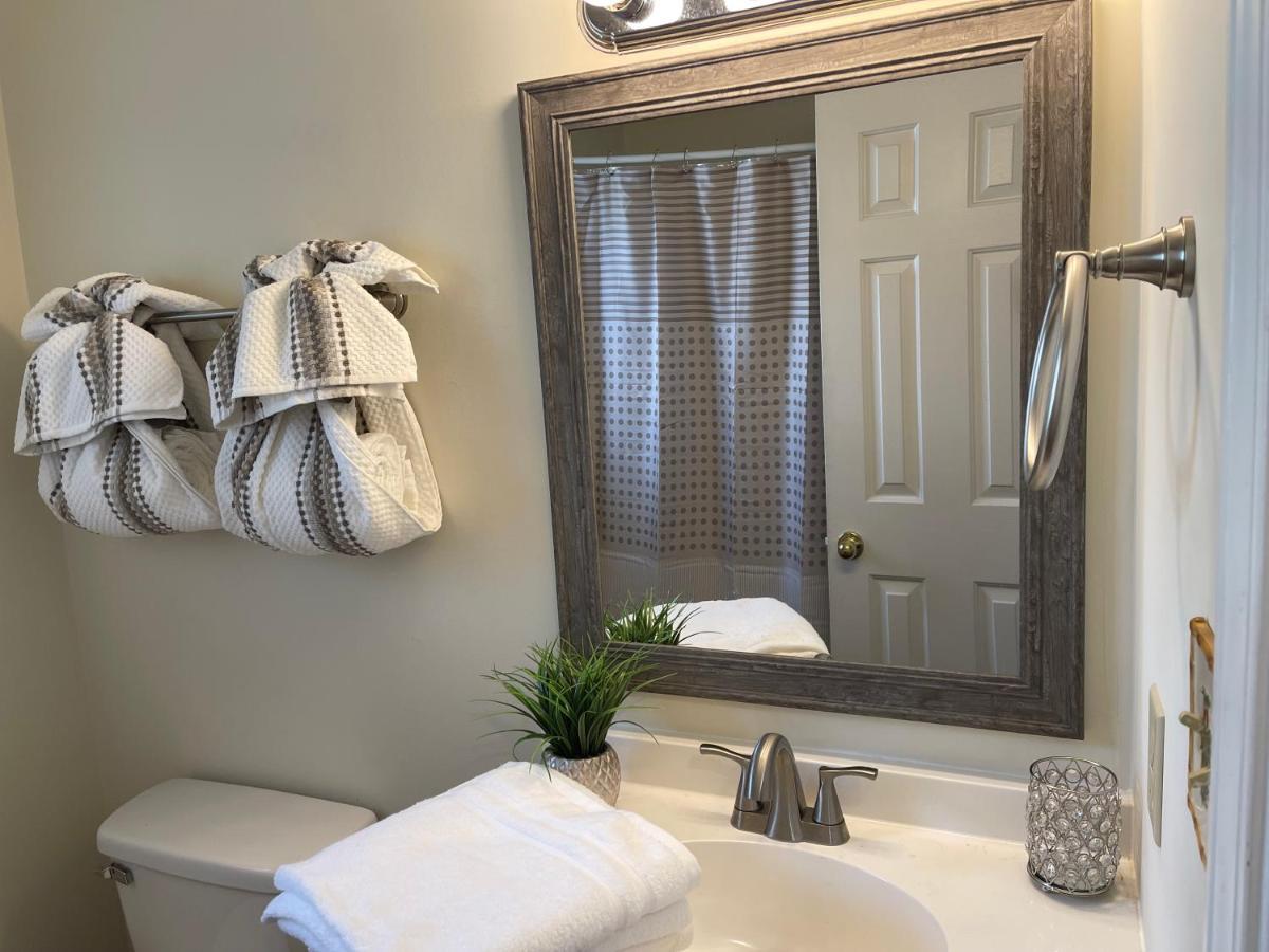 Pet- Friendly, & Close To Uptown Casa de férias *